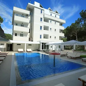Rean 3* Golem (Tirana)