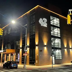 מלון 42 Williamsburg